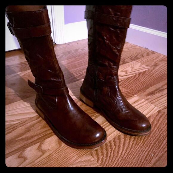 Medici New York Boots - Picture 1 of 3